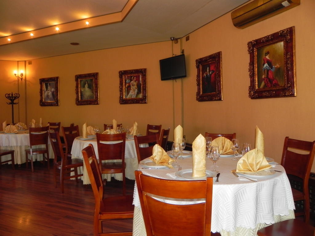 קלרשי Hestia Hotel מראה חיצוני תמונה