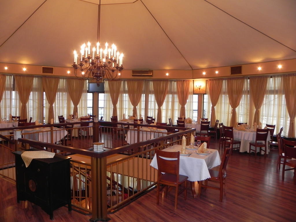קלרשי Hestia Hotel מראה חיצוני תמונה