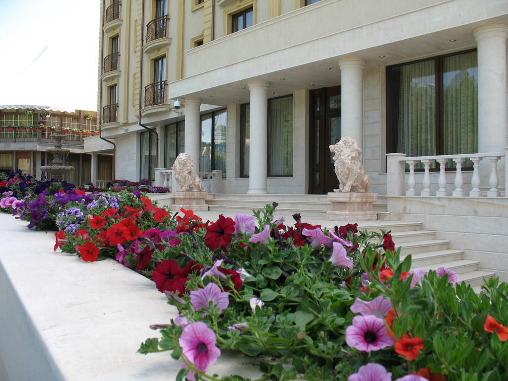 קלרשי Hestia Hotel מראה חיצוני תמונה